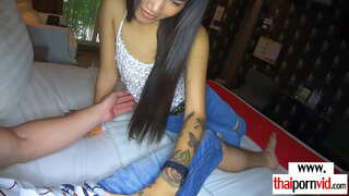 Skinny amateur asia slut kutumika kutoka nyuma na BWC