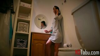 Huwezi Kumwambia Mama Kuhusu Jambo hili