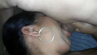 Mke wangu ananipokea mimi na mdomo kitamu upendo wako ni bora